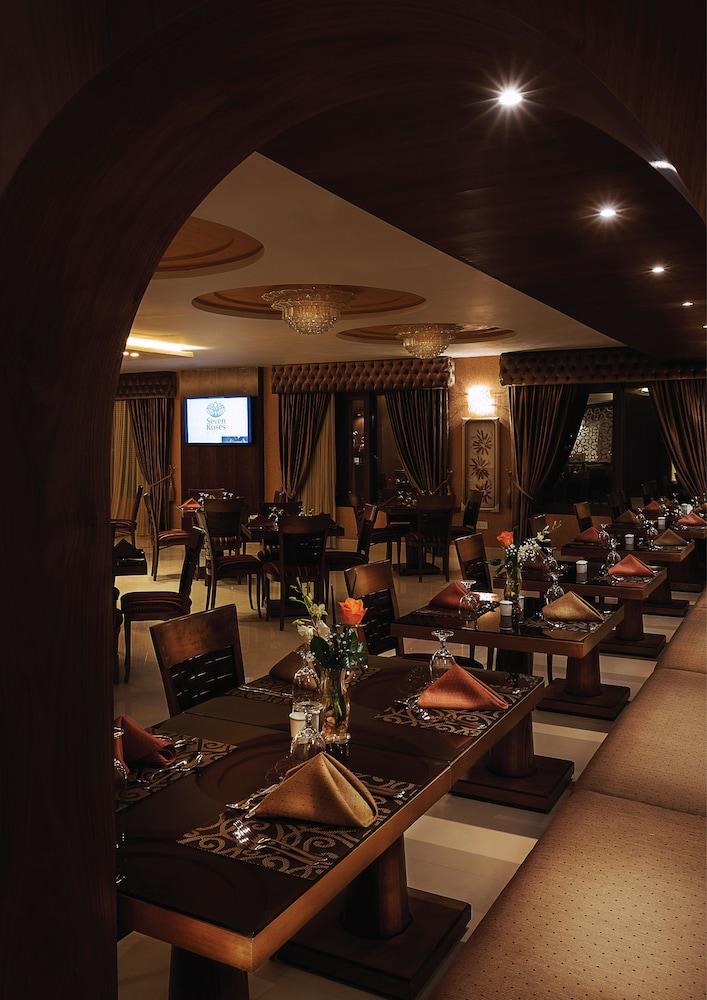 Seven Roses Hotel Amman Buitenkant foto