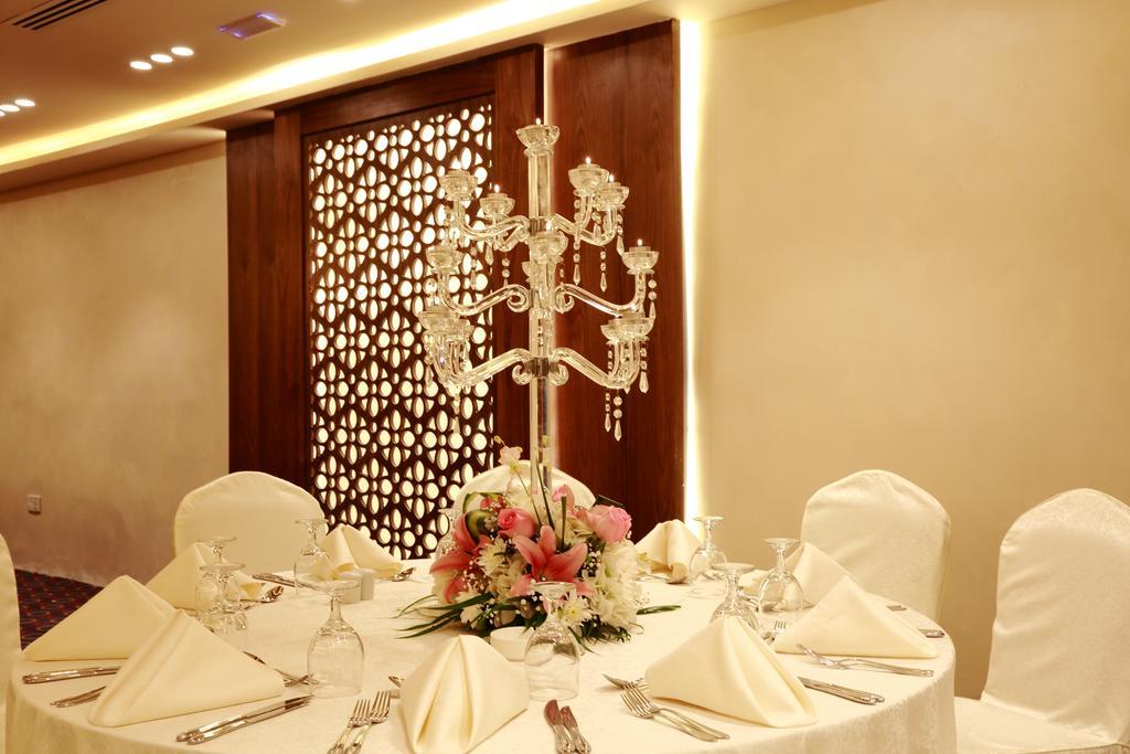Seven Roses Hotel Amman Buitenkant foto