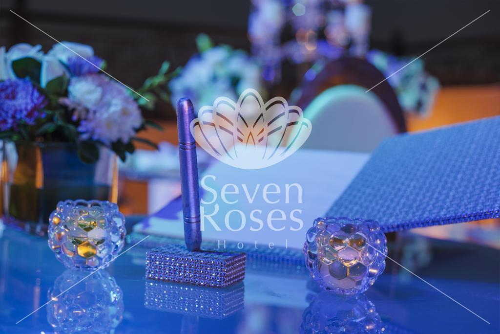 Seven Roses Hotel Amman Buitenkant foto