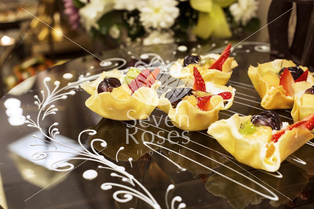Seven Roses Hotel Amman Buitenkant foto