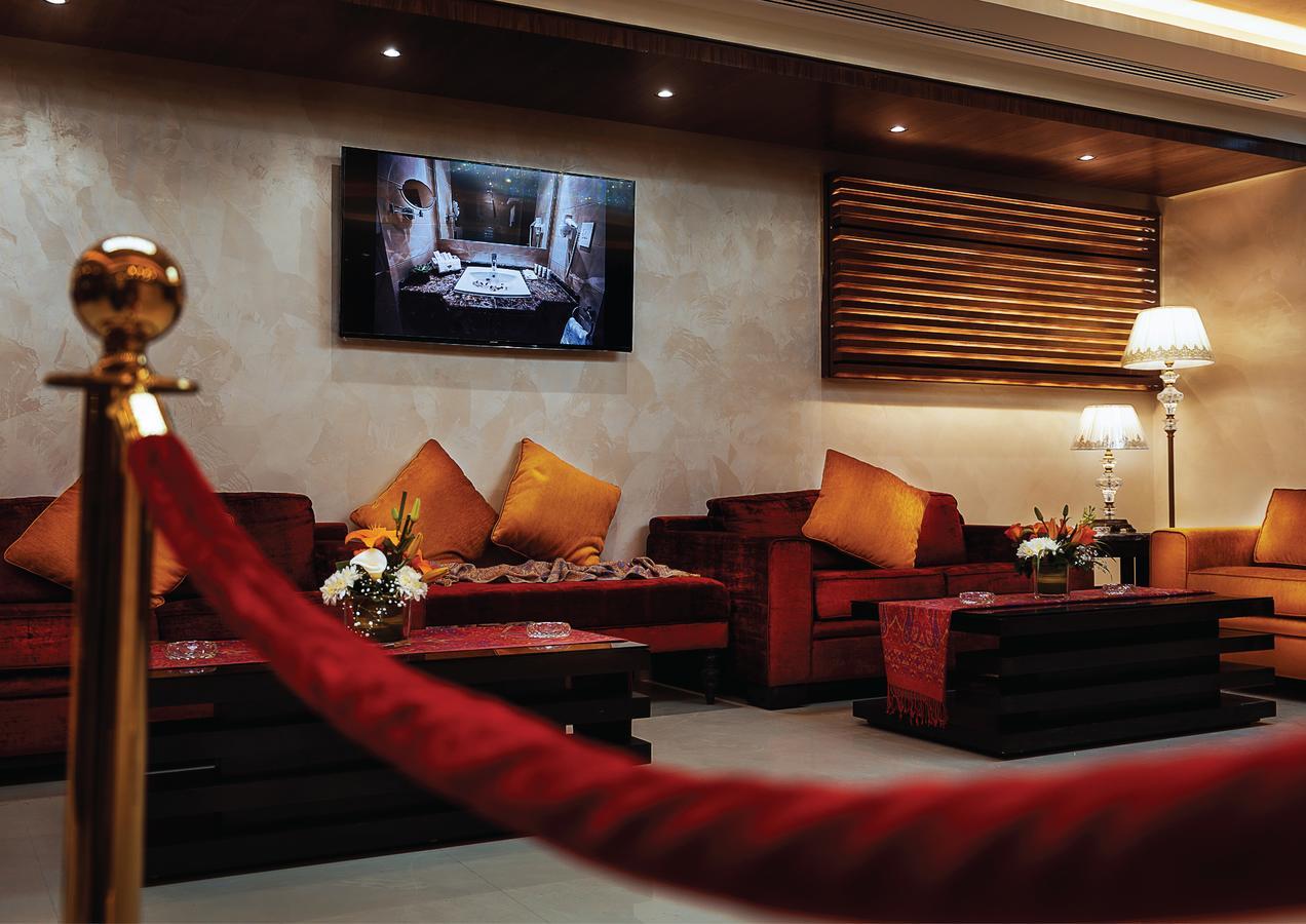 Seven Roses Hotel Amman Buitenkant foto